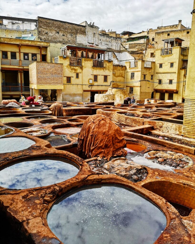 Fes, medina, souk, tannerie, concerie, pelle, lavorazione della pelle, leather